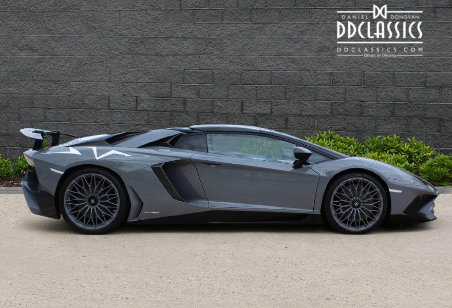 2017 Lamborghini Aventador LP750-4 SV Roadster, 20/20