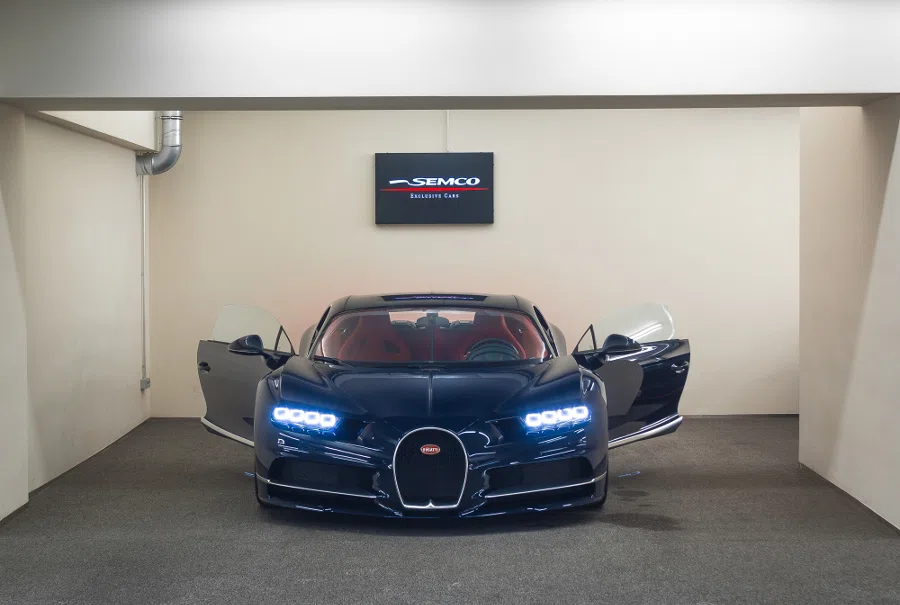 2020 Bugatti Chiron for sale, exterior, Full Carbon BLUE ROYAL