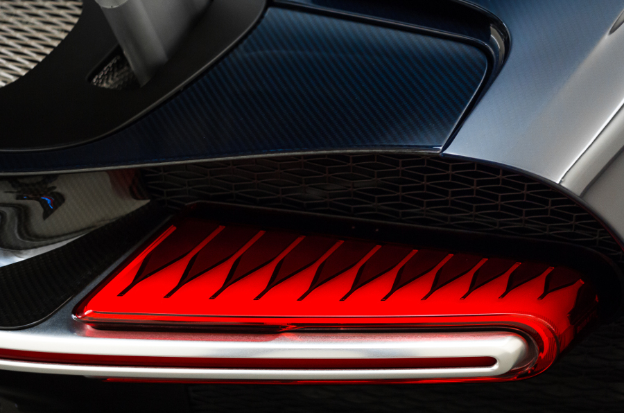 Bugatti Chiron, 7/22