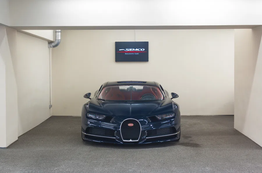 2020 Bugatti Chiron for sale, exterior, Full Carbon BLUE ROYAL