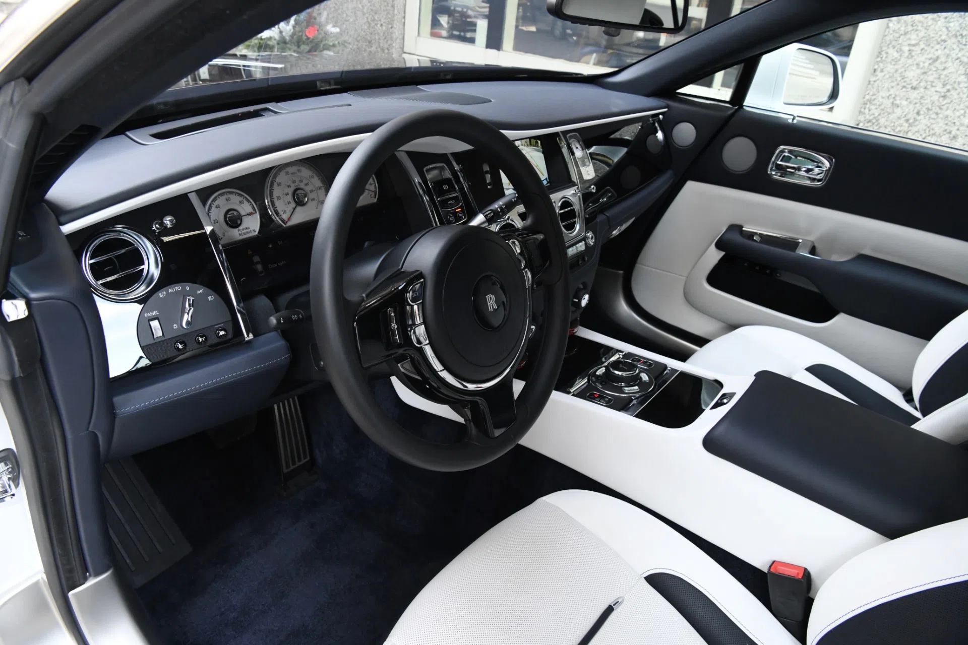 2020 Rolls-Royce Wraith interior, dashboard, ARCTIC WHITE, Leather