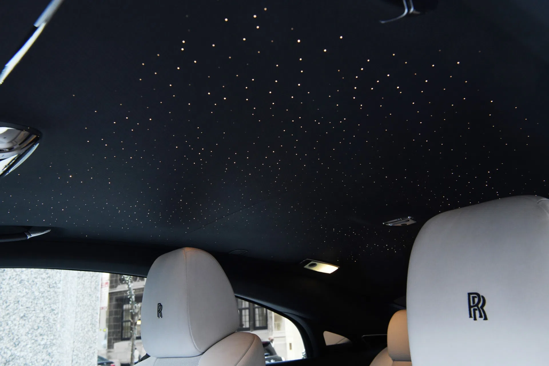 2020 Rolls-Royce Wraith interior, ARCTIC WHITE, Leather