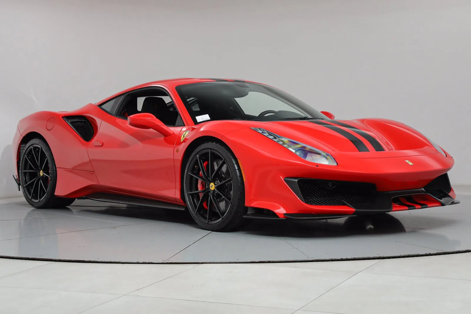 2019 Ferrari 488 Pista