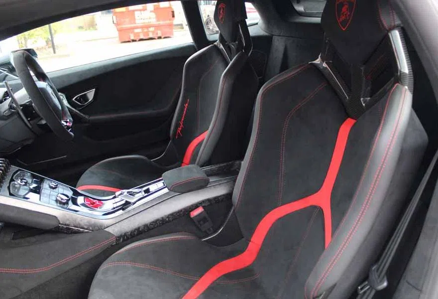 2018 Lamborghini Huracán Performante interior, seats