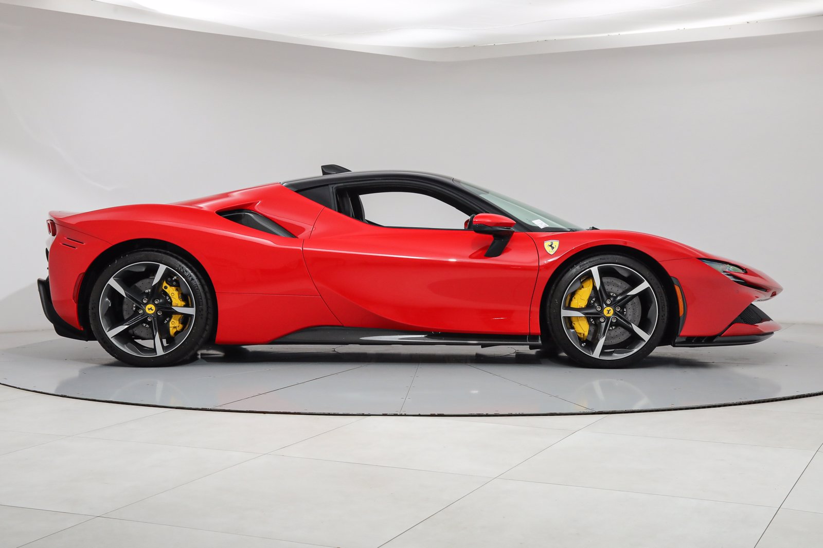 2021 Ferrari SF90 Stradale, 16/20