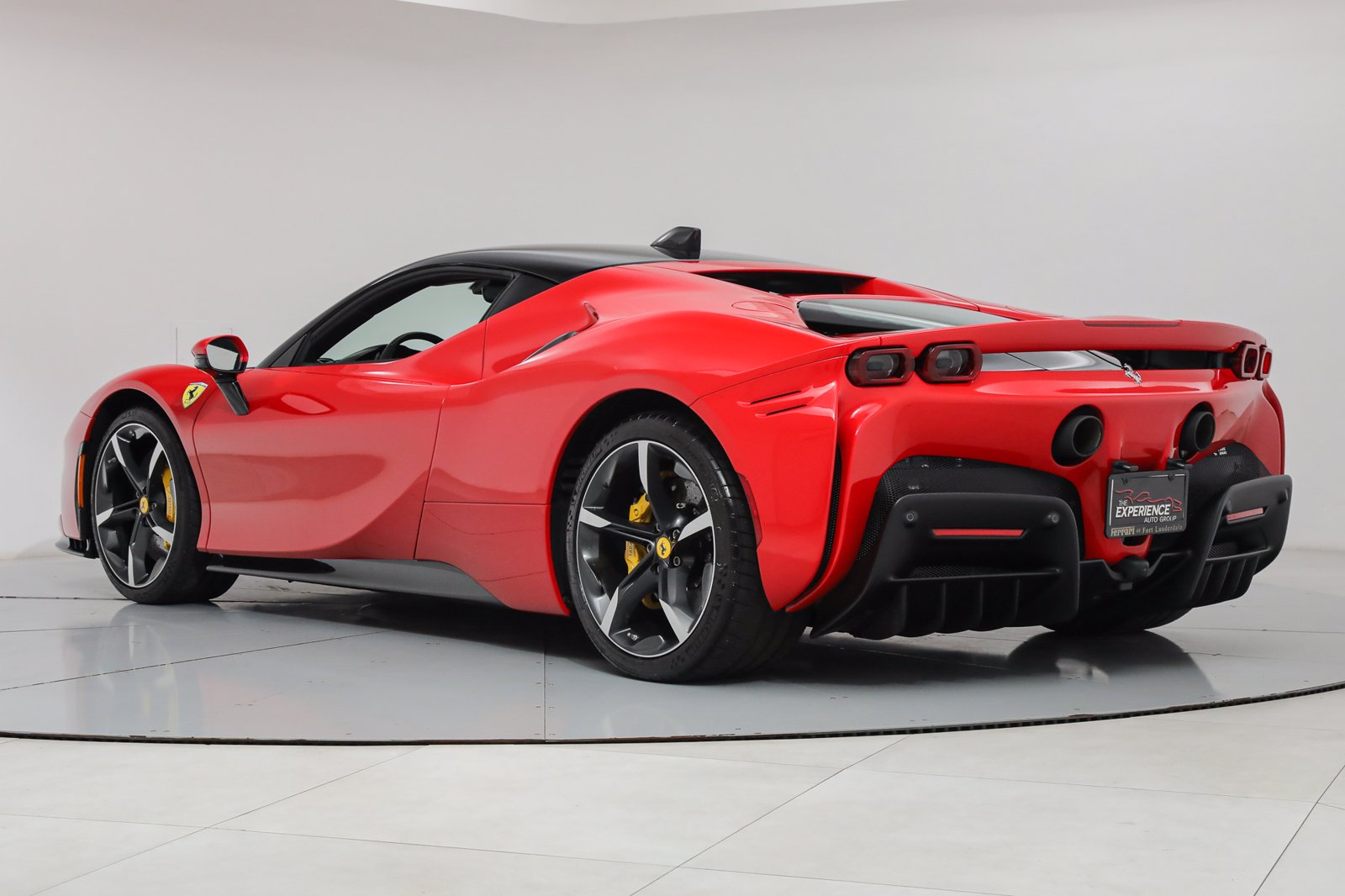 2021 Ferrari SF90 Stradale, 18/20