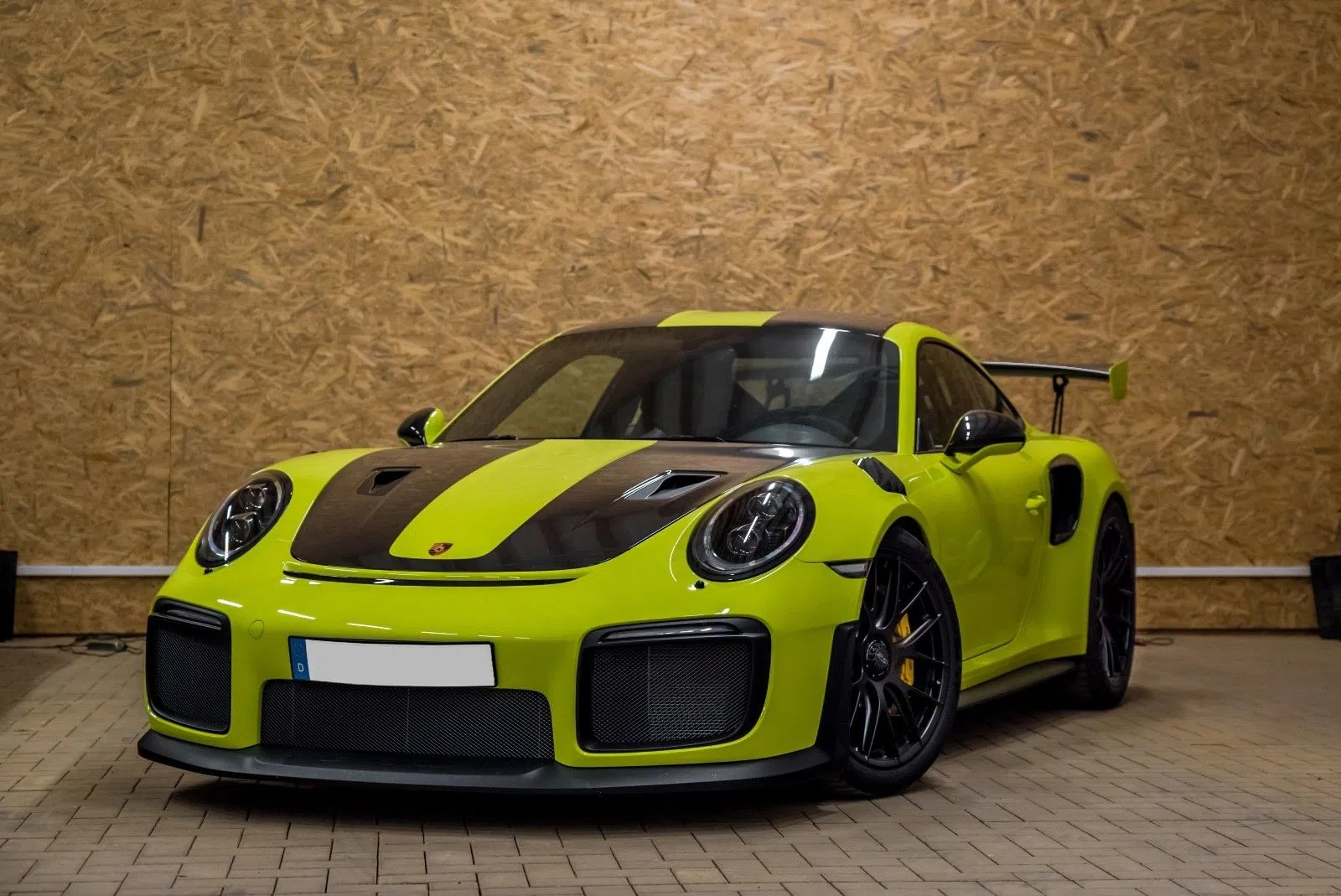 2018 Porsche 911 GT2 RS Weissach Exclusive
