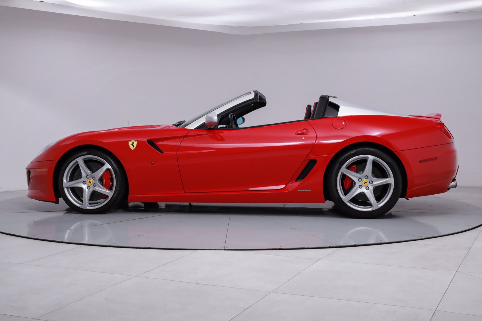 2011 FERRARI 599 SA APERTA, 18/20