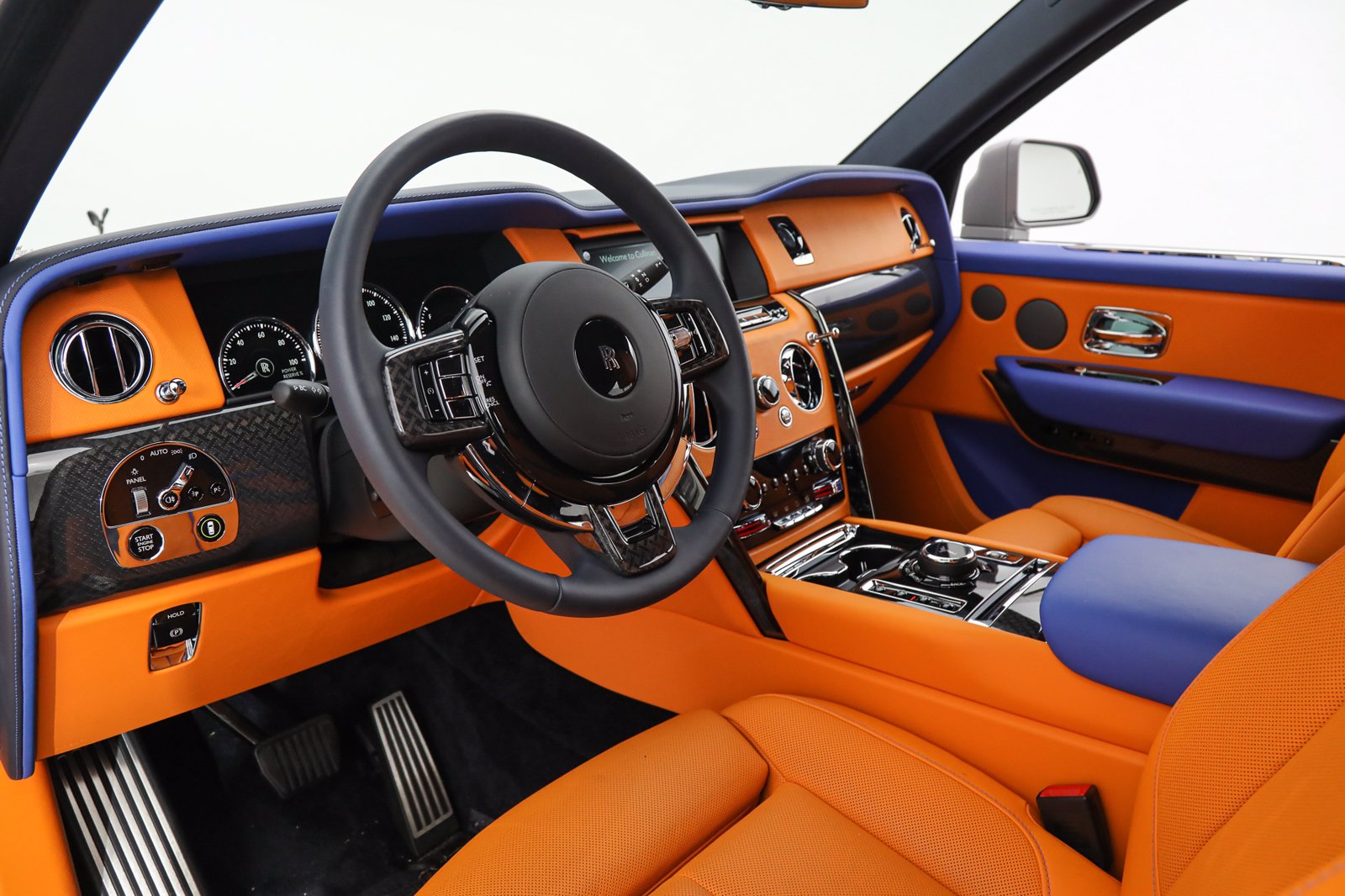 2022 ROLLS-ROYCE CULLINAN BLACK BADGE, 17/20