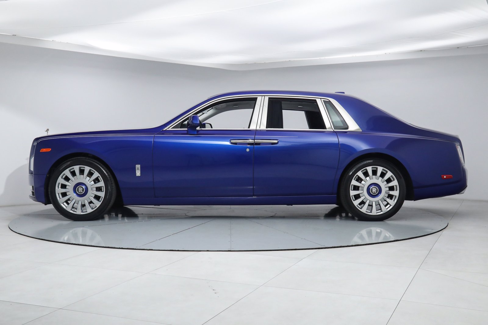 2019 ROLLS-ROYCE PHANTOM RWD, 6/20