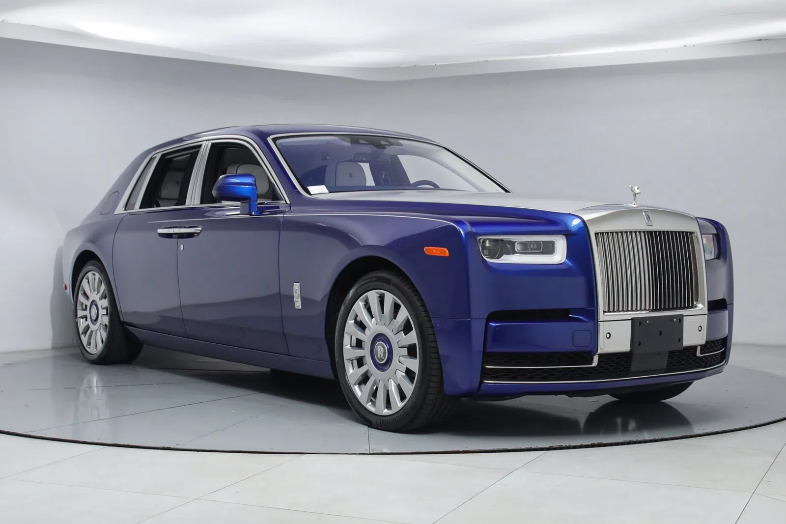 2019 Rolls-Royce Phantom RWD for sale, exterior, Blue