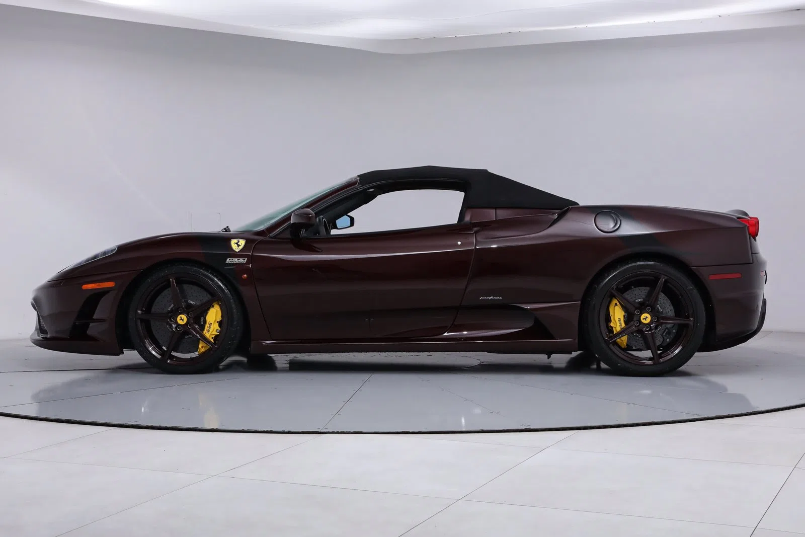 2009 Ferrari F430 Scuderia Spider 16M, side profile, Red