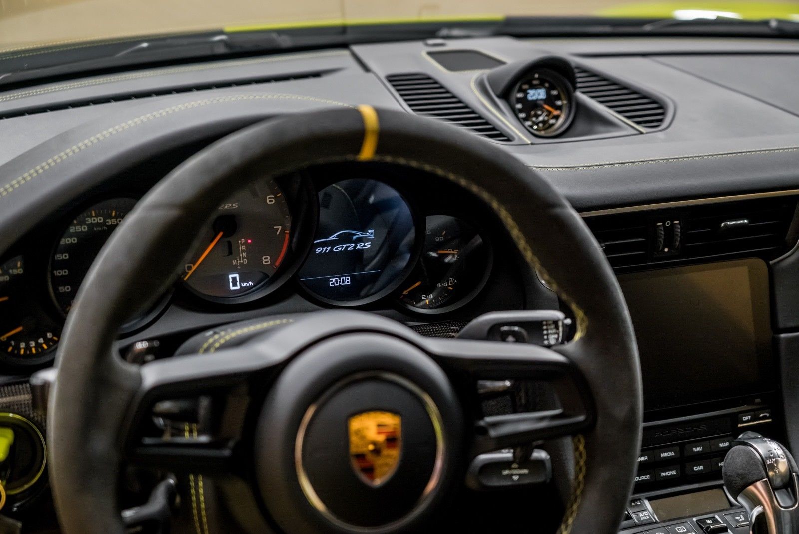 2018 Porsche 911 GT2 RS Weissach Exclusive, 9/20