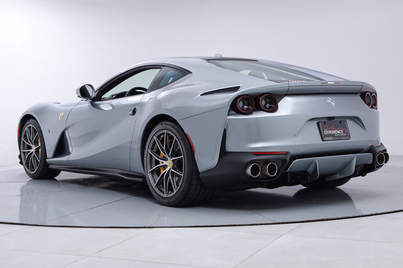 2020 FERRARI 812 SUPERFAST, 2/19
