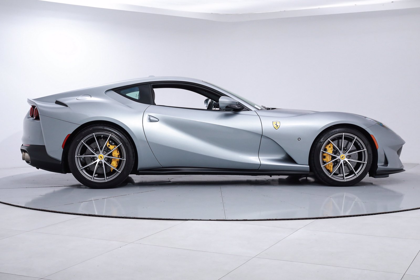 2020 FERRARI 812 SUPERFAST, 3/19
