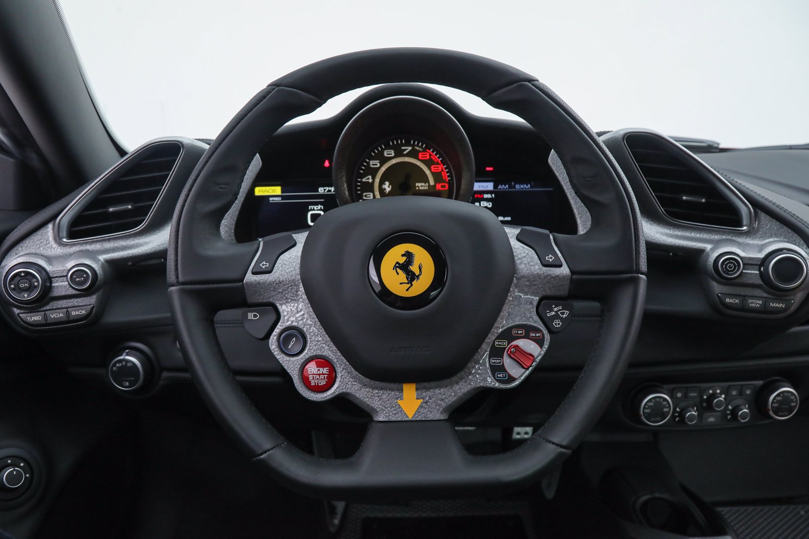 2018 Ferrari 488 GTB 70th Anniversary, 16/20
