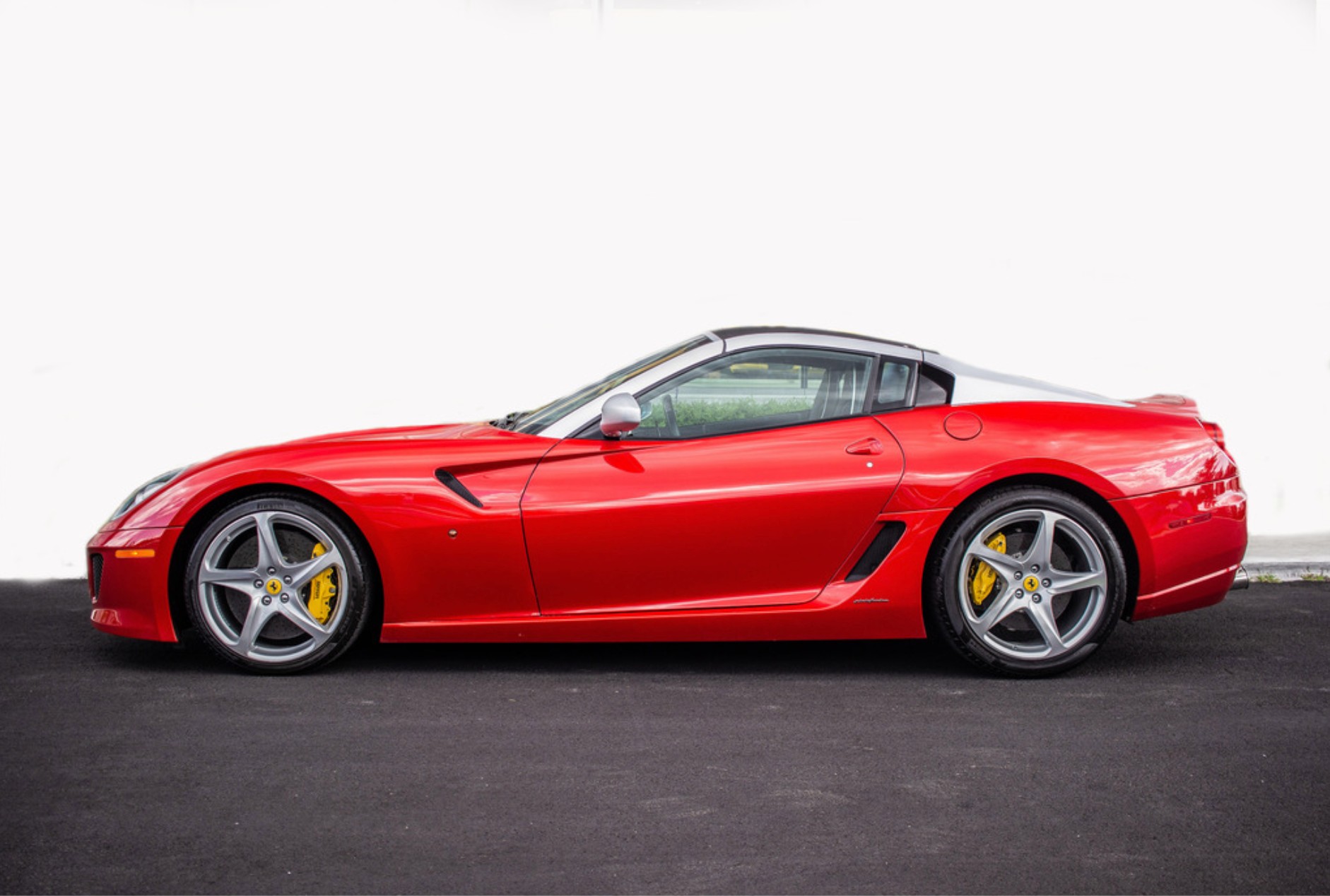 2011 Ferrari 599 SA Aperta, 10/11