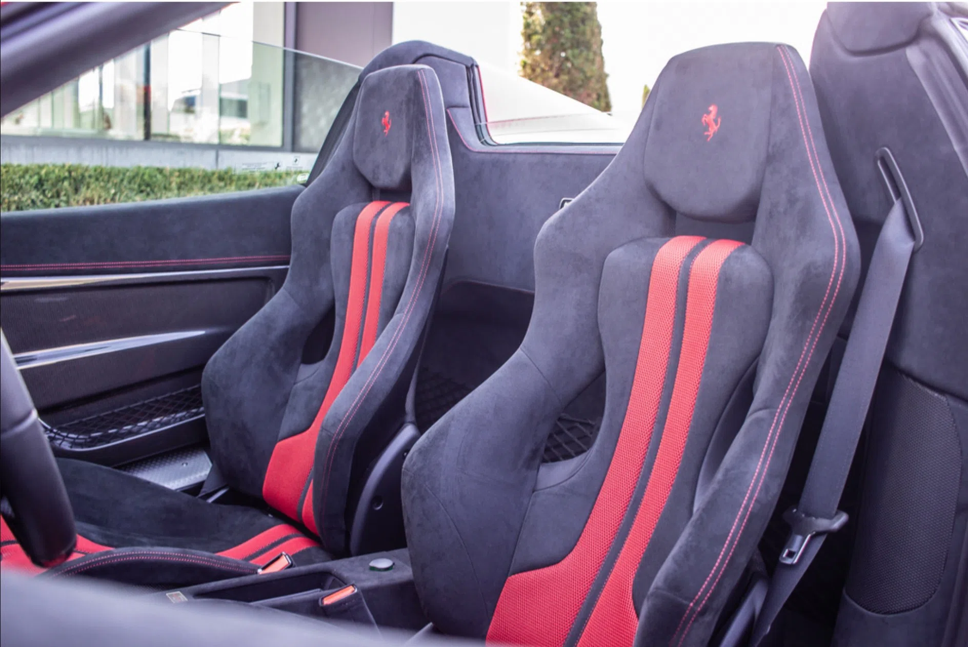 2015 Ferrari 458 Speciale Aperta interior, seats