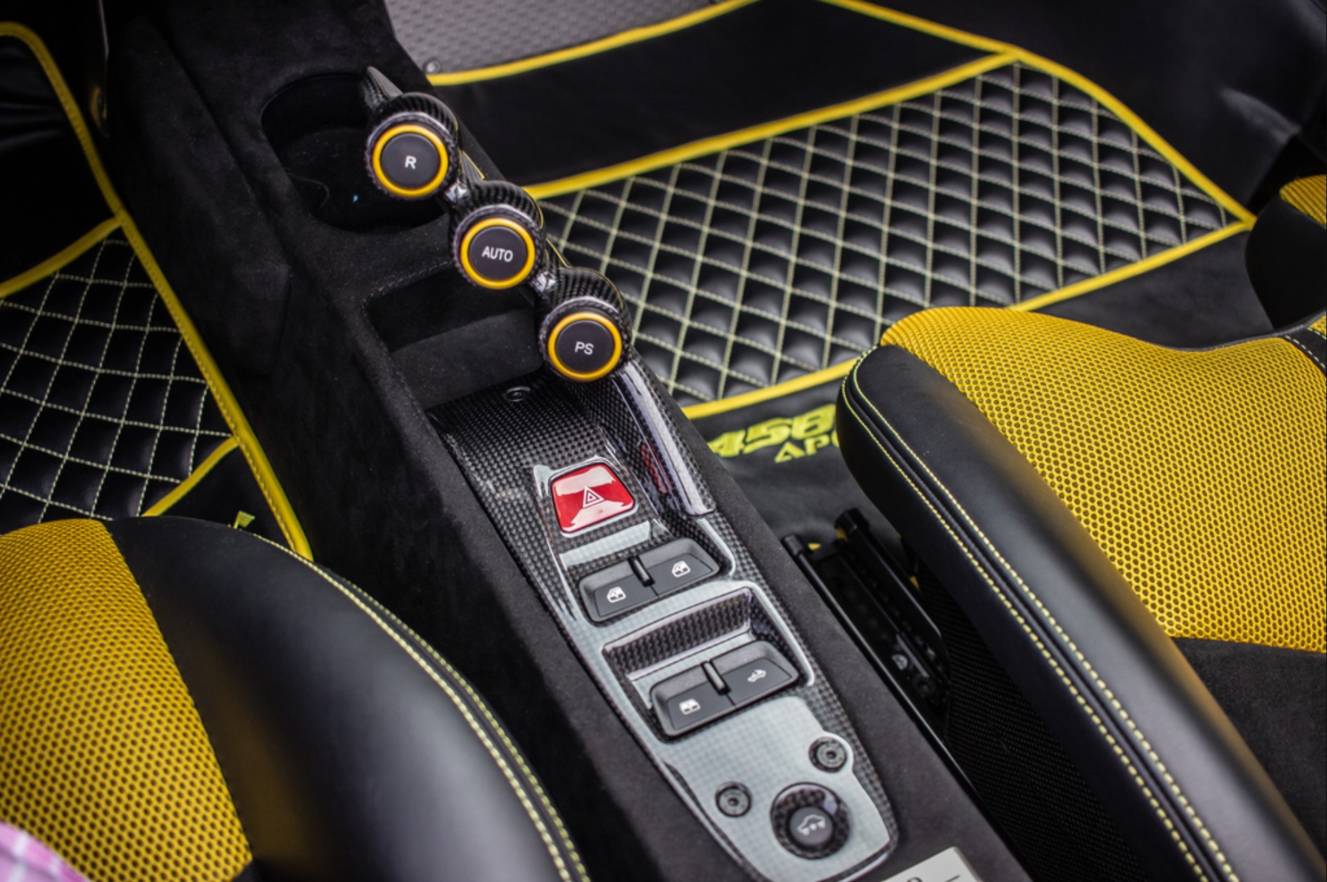 2015 Ferrari 458 Speciale A, 7/19
