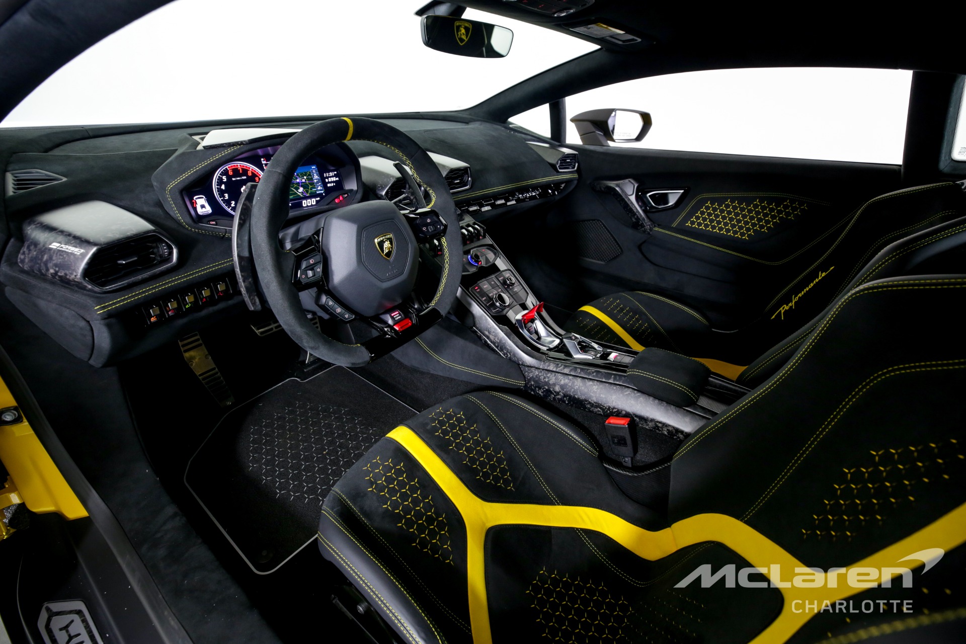 2018 LAMBORGHINI HURACAN PERFORMANTE, 8/19
