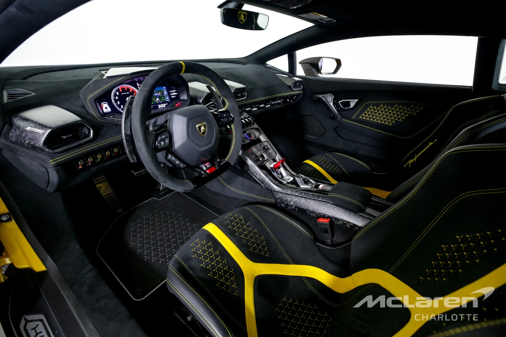 2018 LAMBORGHINI HURACAN PERFORMANTE, 8/19