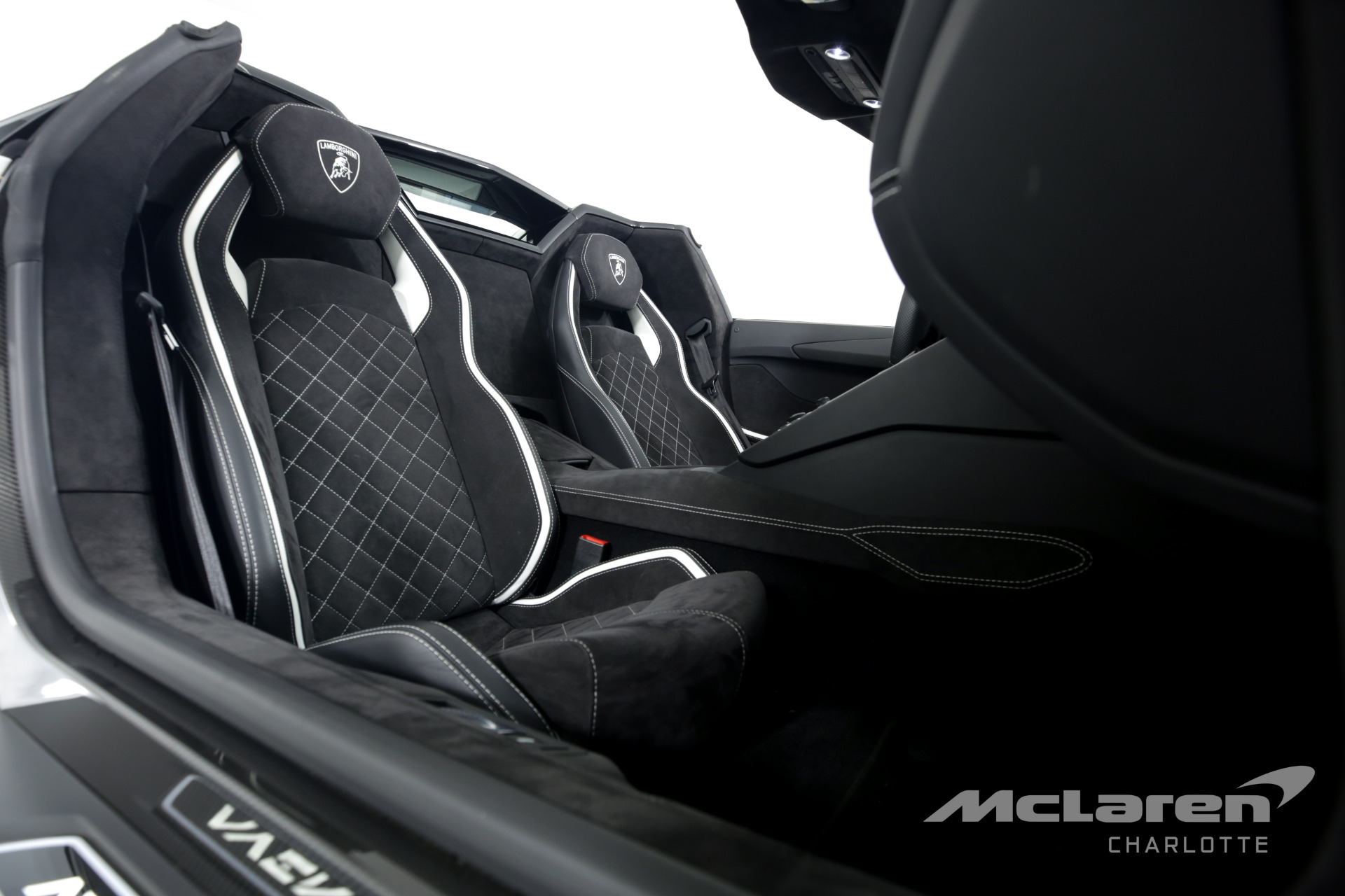 2018 LAMBORGHINI AVENTADOR LP 740-4 S, 4/20