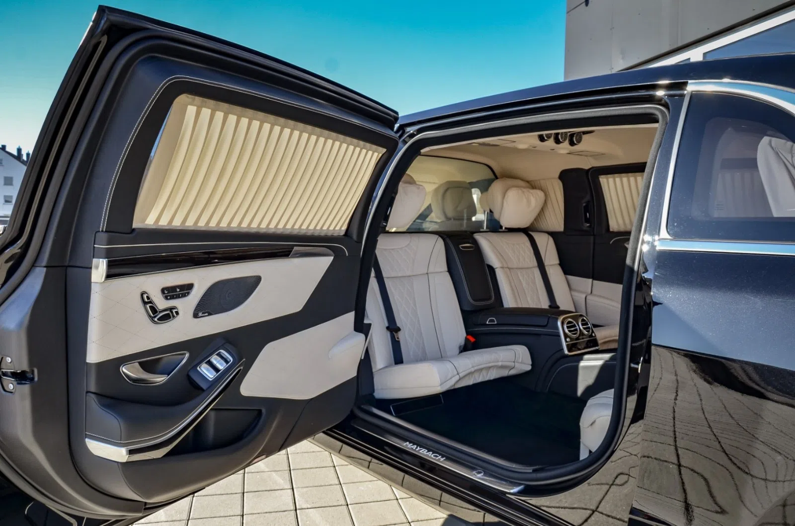 2021 Mercedes-Maybach S 650 PULLMAN VR9 for sale, exterior, Obsidianblack | metallic