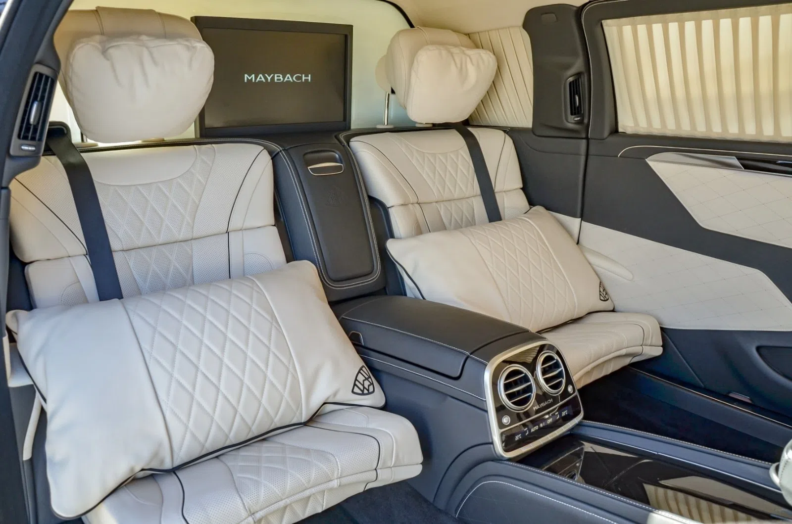 2021 Mercedes-Maybach S 650 PULLMAN VR9 interior, seats, Beige | Leder