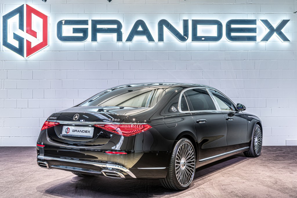 2022 Mercedes-Maybach S 680, 2/20