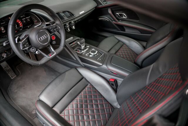 2017 Audi R8 V10 Plus, 12/19
