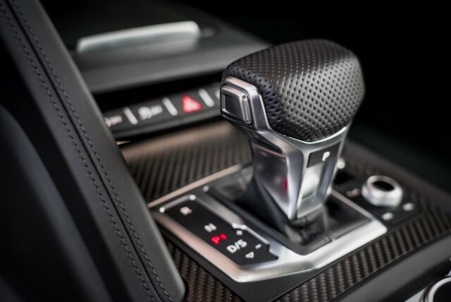 2017 Audi R8 V10 Plus, 17/19
