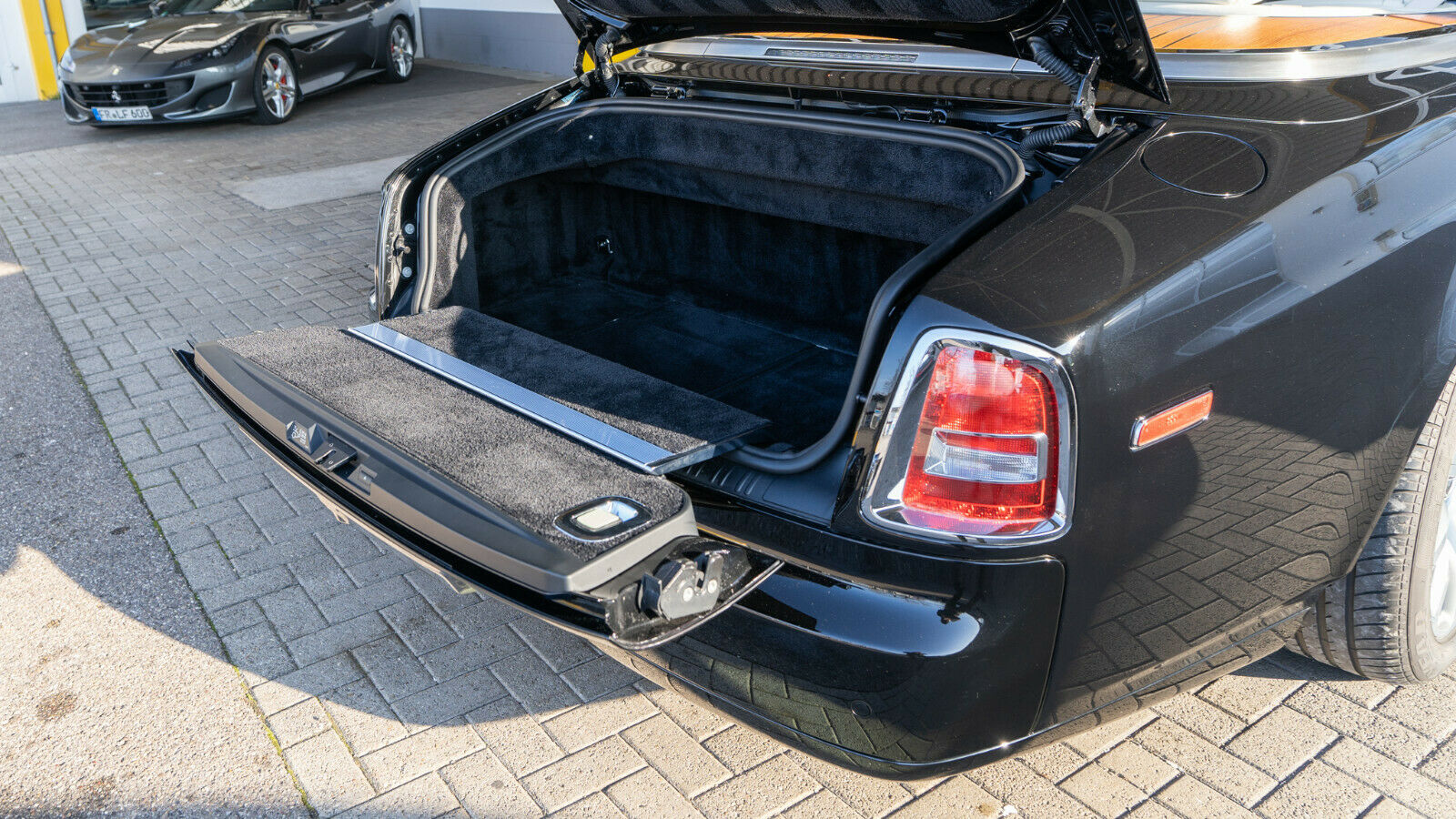 2013 Rolls-Royce Phantom Drophead Coupe, 18/20