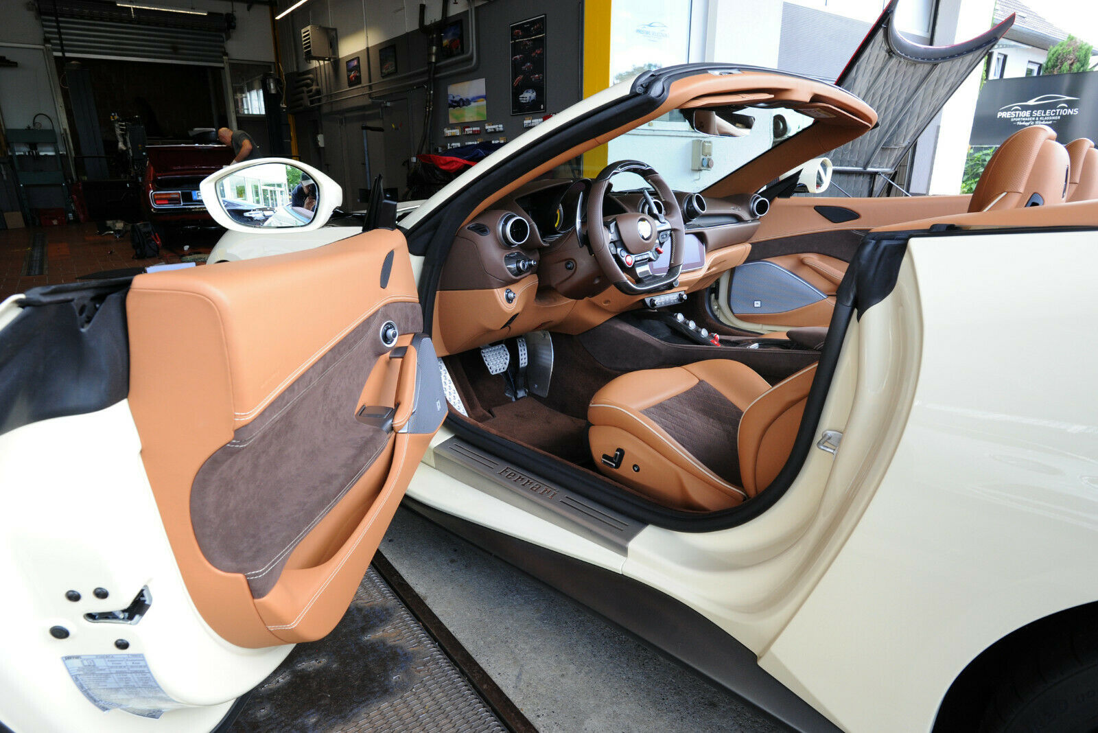 2020 Ferrari Portofino, 19/20