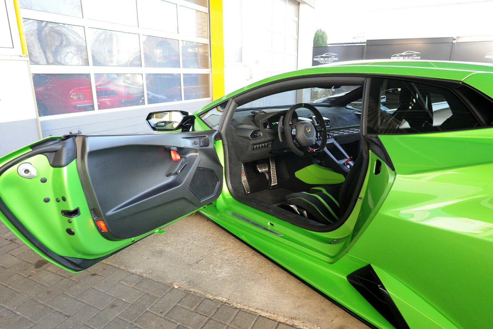 2022 Lamborghini Huracán STO, 2/20