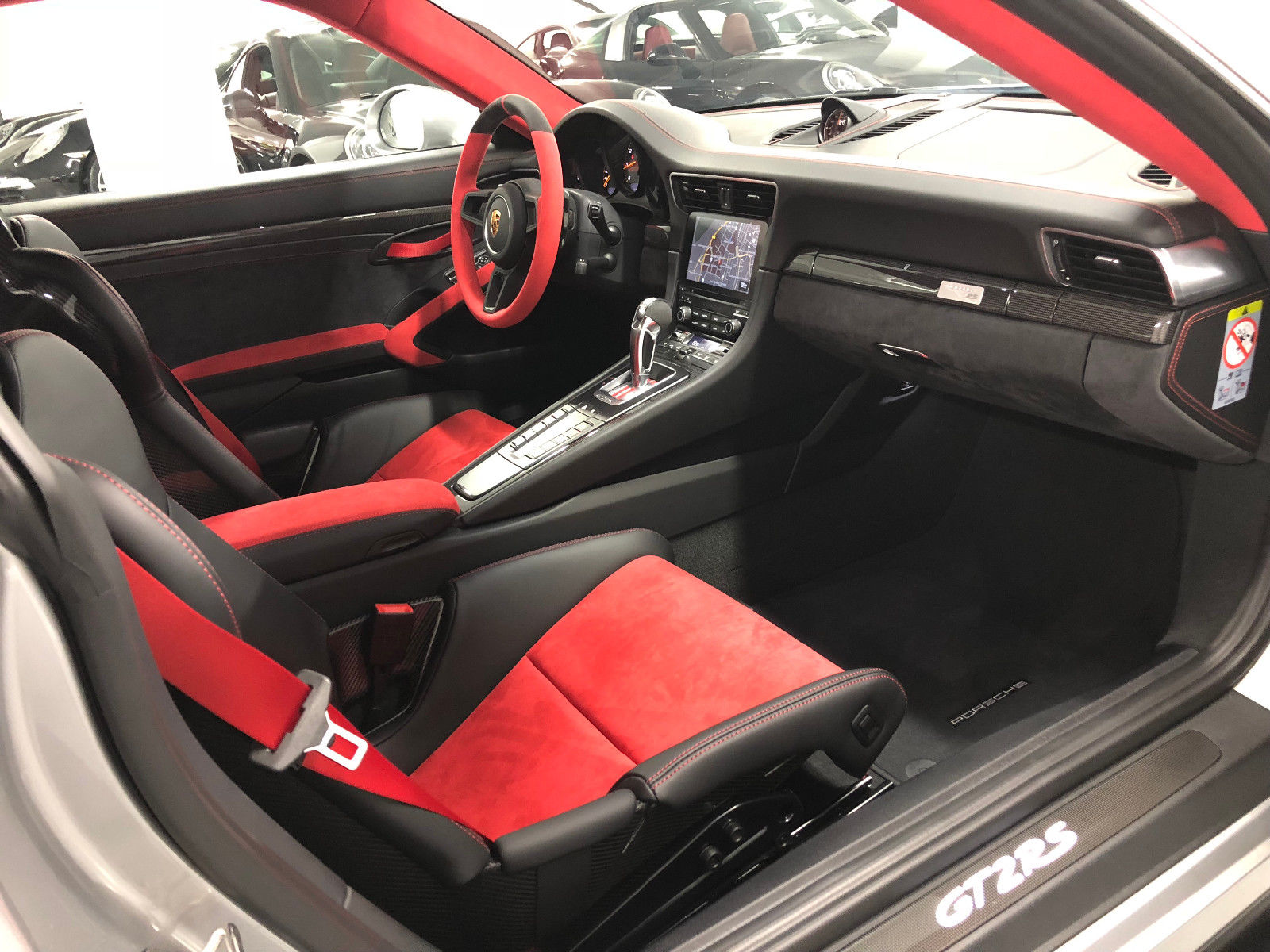 2018 Porsche 911 GT2 RS, 4/15