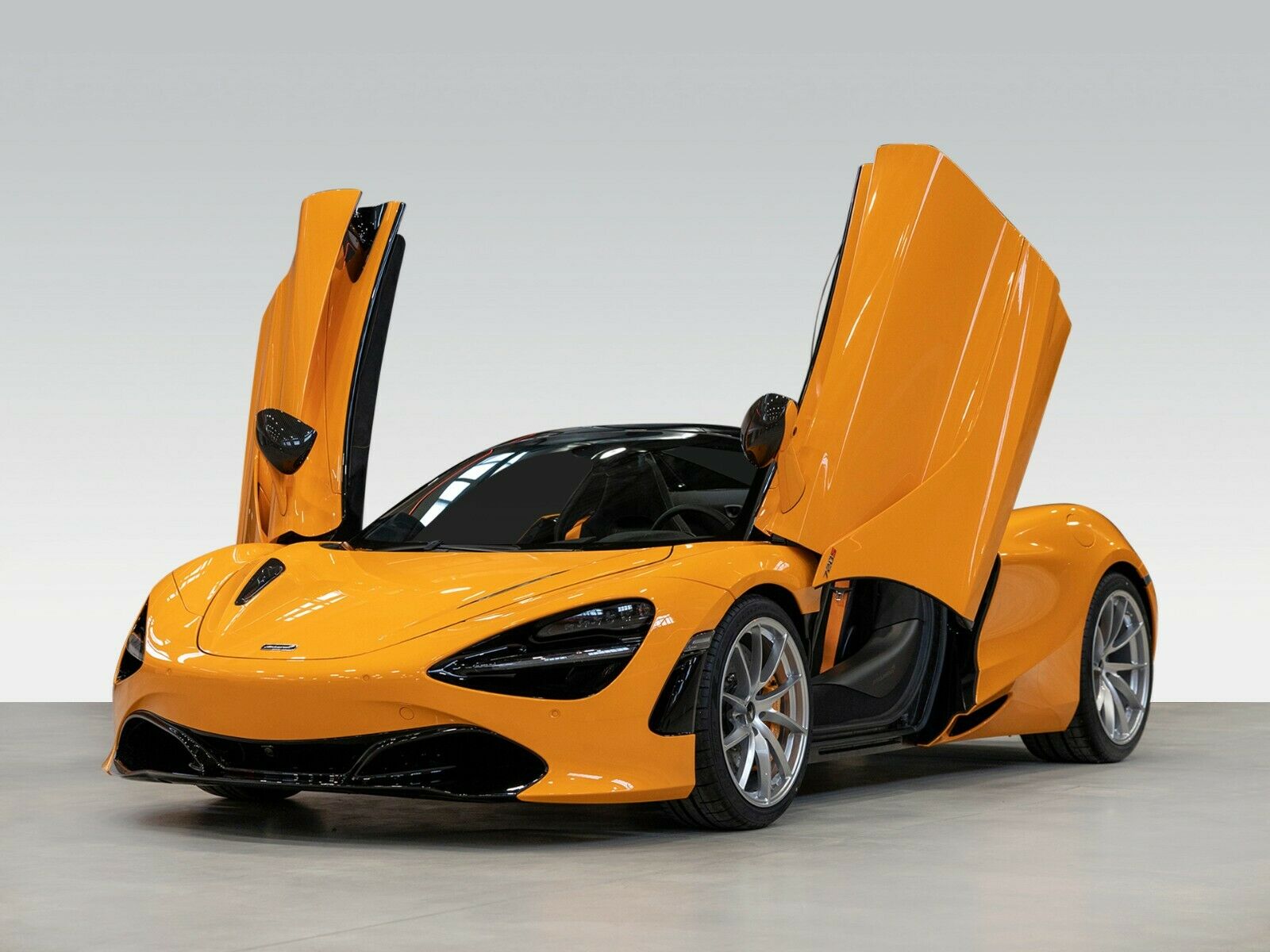 2022 McLaren 720S