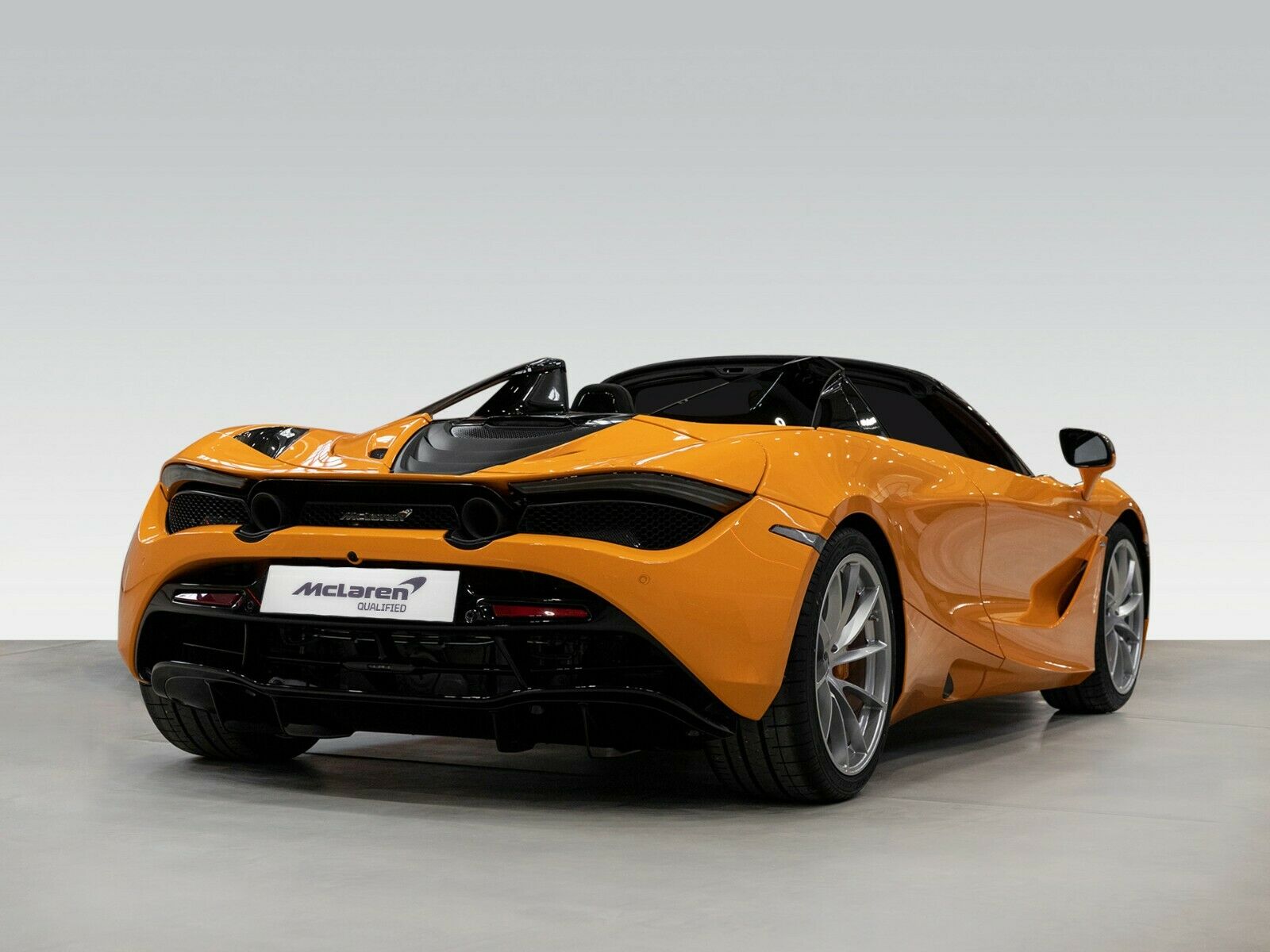 2022 McLaren 720S, 15/16