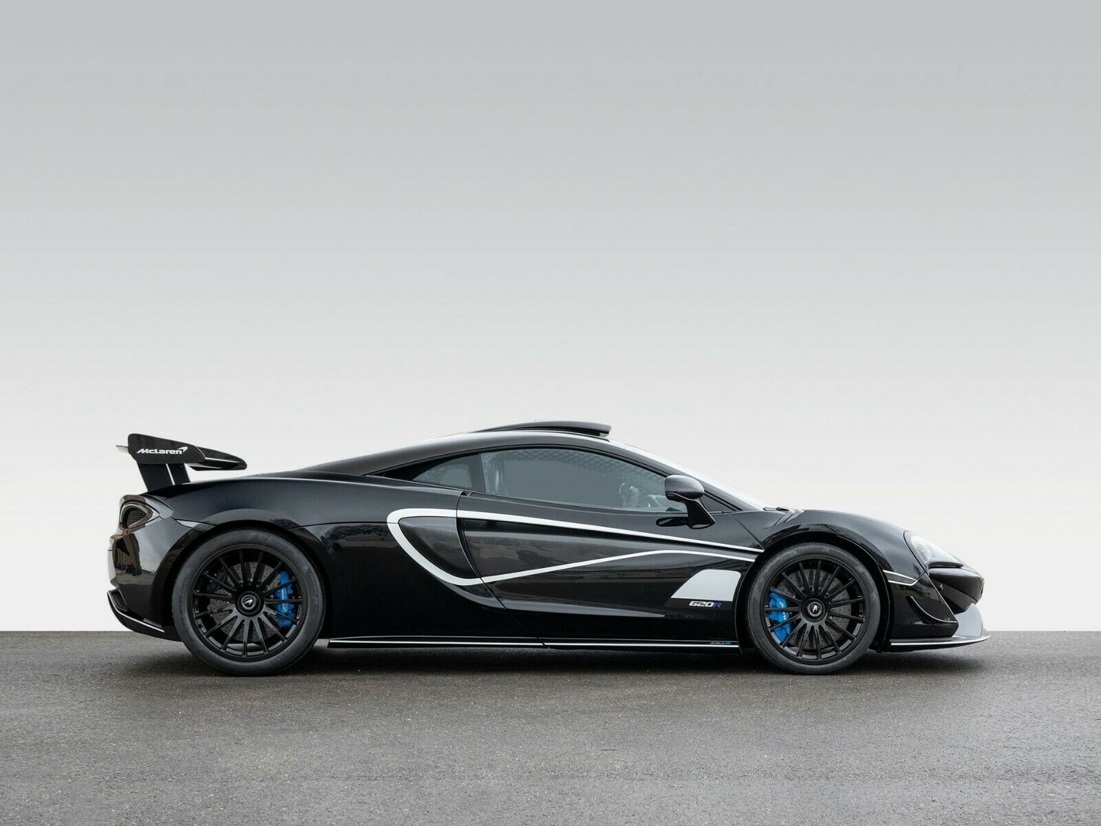 2020 McLaren 620R, 18/20