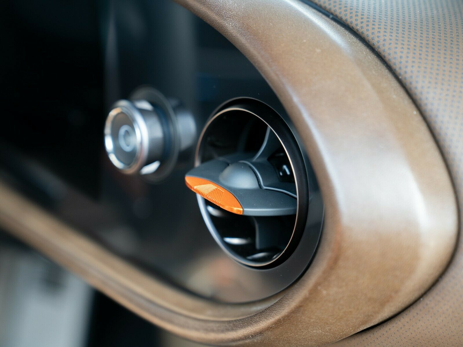 2020 McLaren Speedtail - MSO Bespoke, 18/20