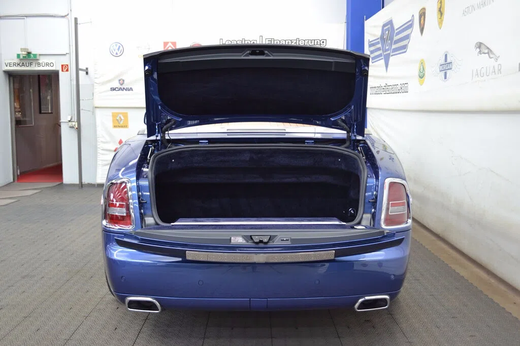 2009 Rolls-Royce Phantom Drophead Coupe trunk