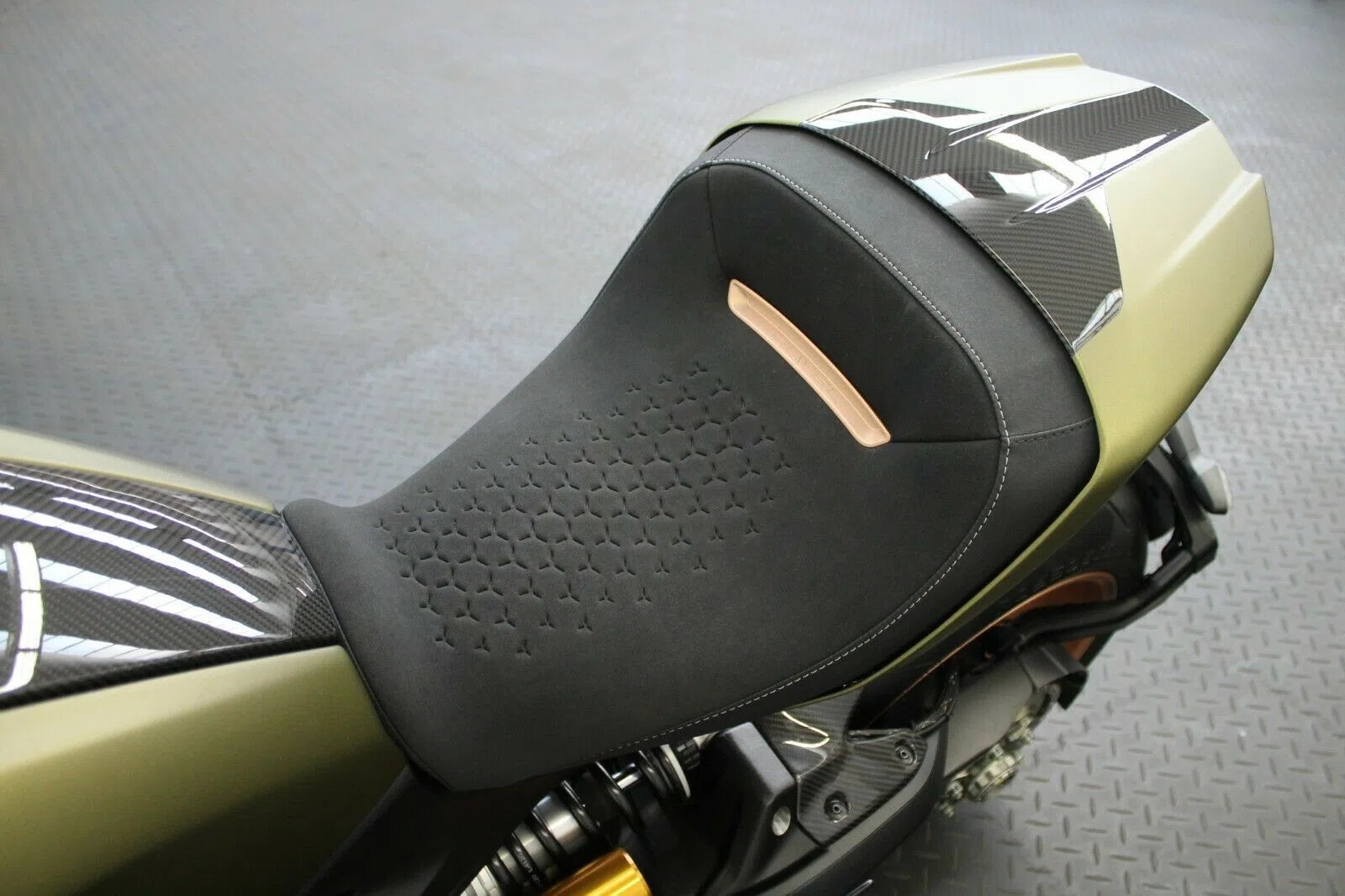2021 Ducati DIAVEL 1260 S Lamborghini interior, seats