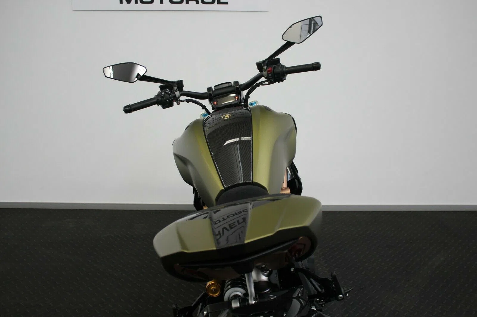 2021 Ducati DIAVEL 1260 S Lamborghini for sale, exterior