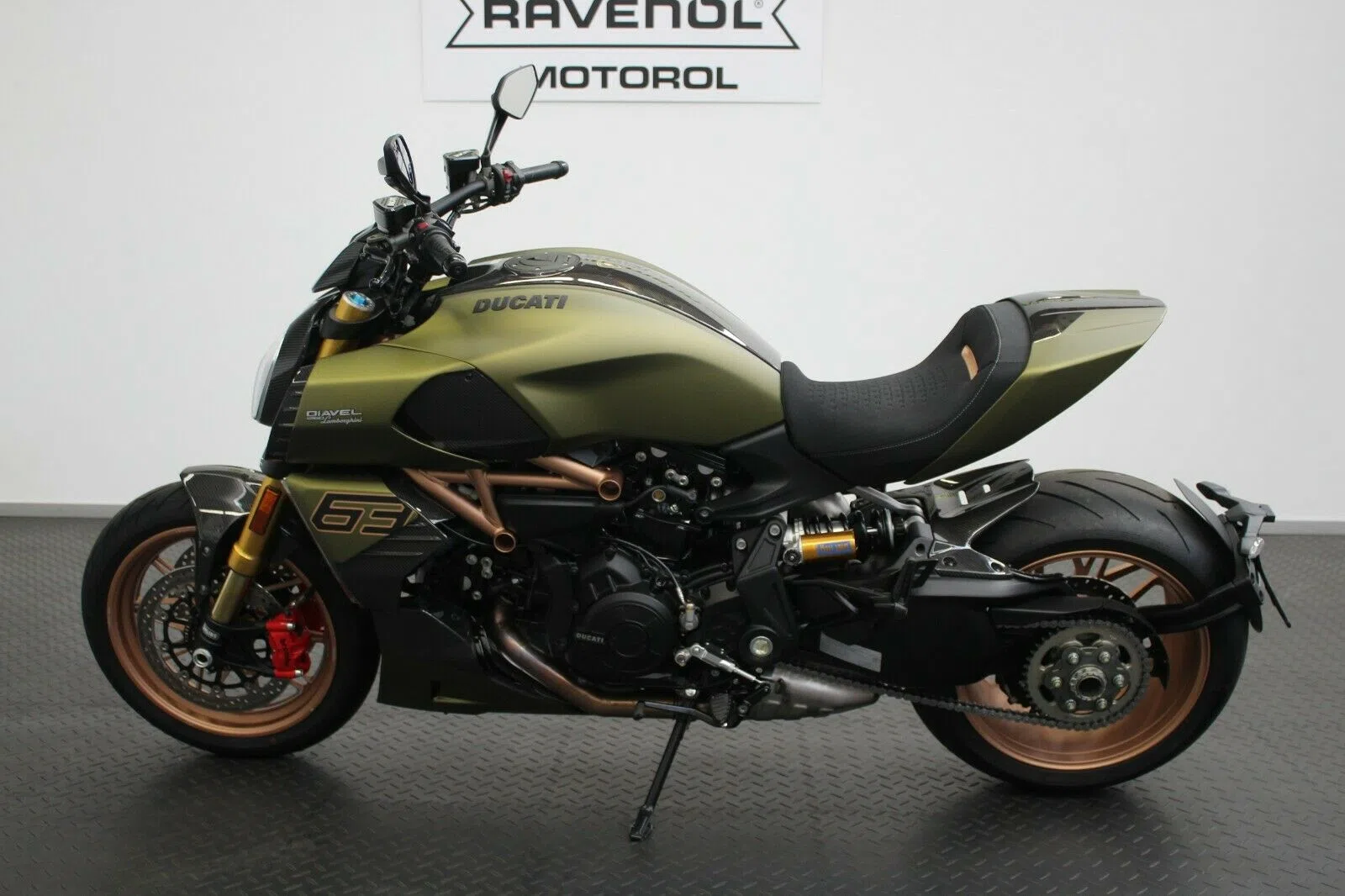 2021 Ducati DIAVEL 1260 S Lamborghini for sale, exterior