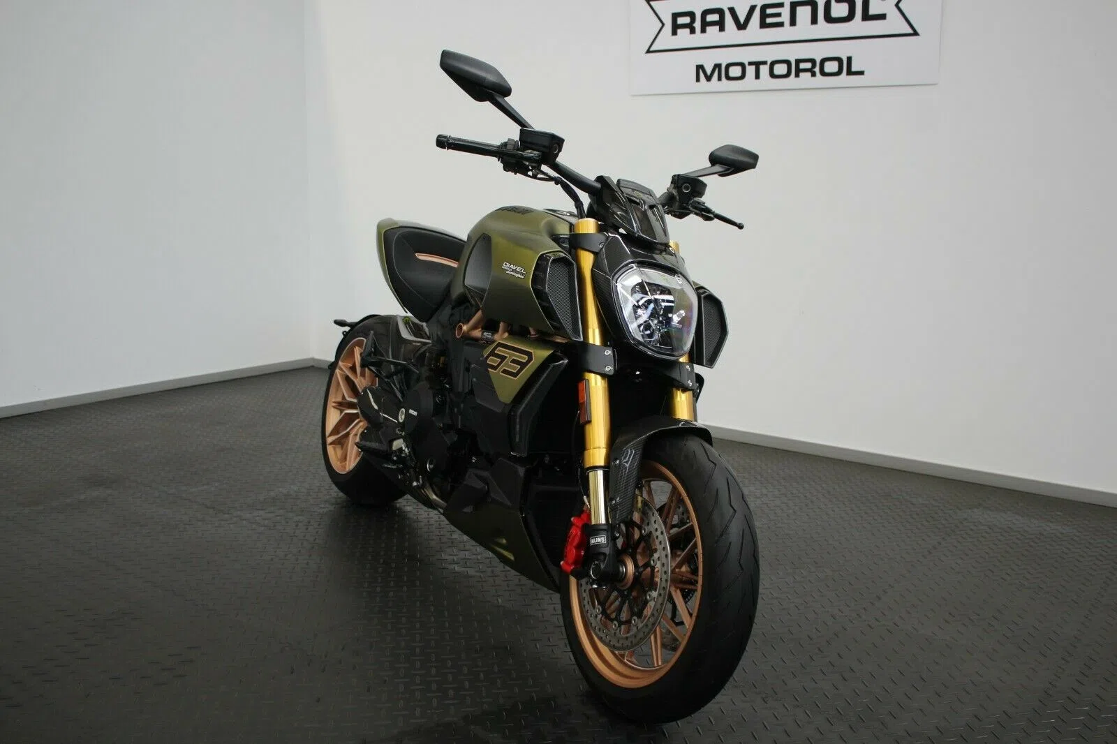 2021 Ducati DIAVEL 1260 S Lamborghini for sale, exterior