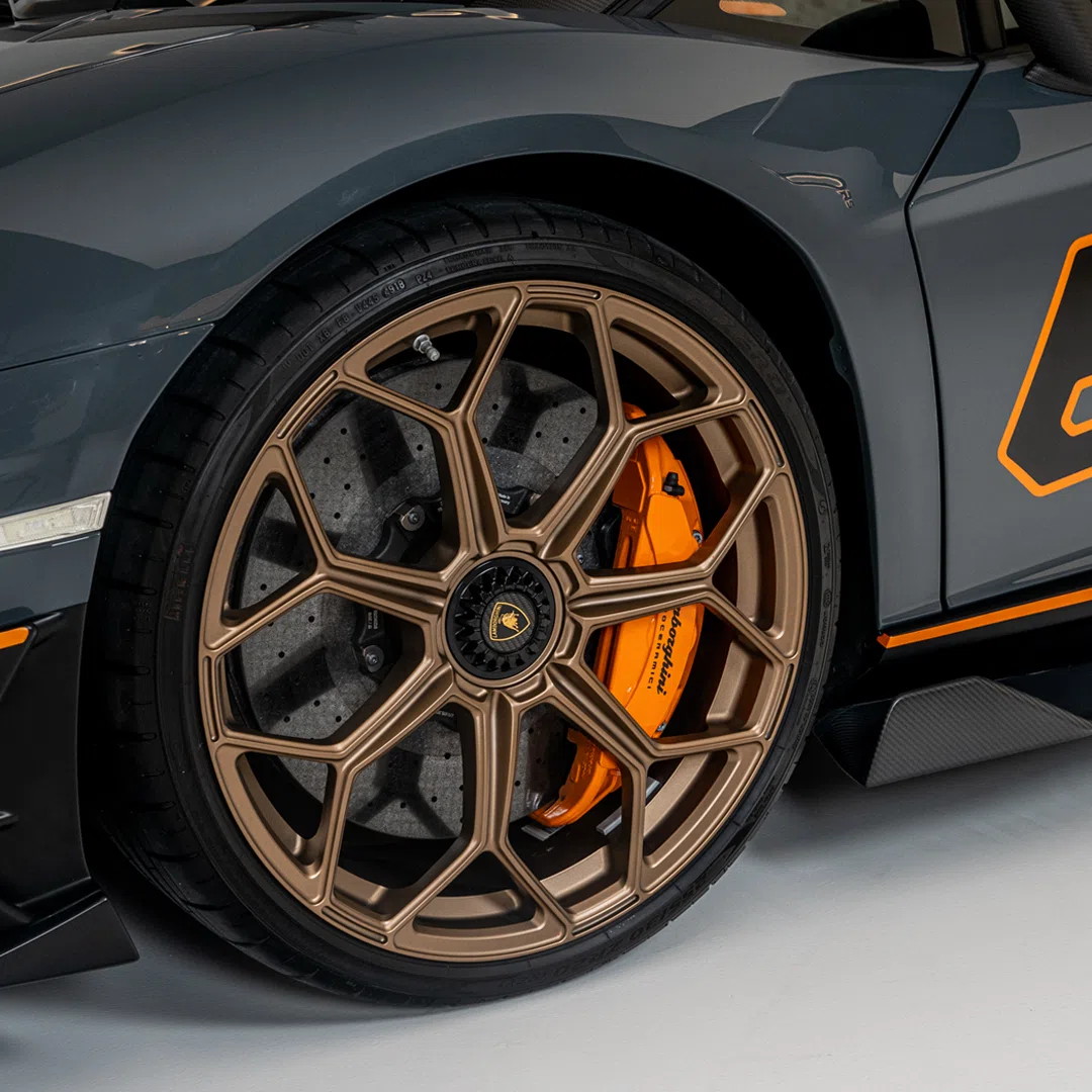 2019 Lamborghini Aventador SVJ 63 wheel