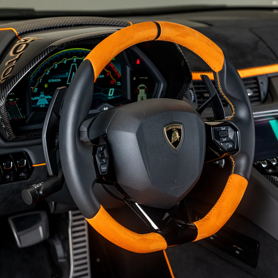 2019 Lamborghini Aventador SVJ 63 interior, steering wheel