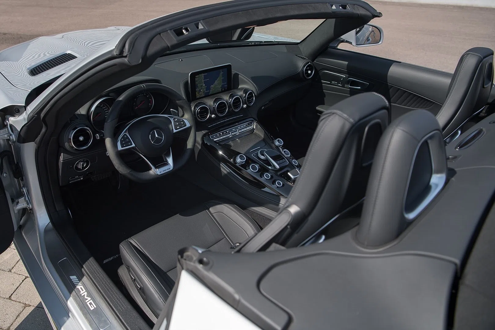 2017 Mercedes-AMG GT C Roadster interior