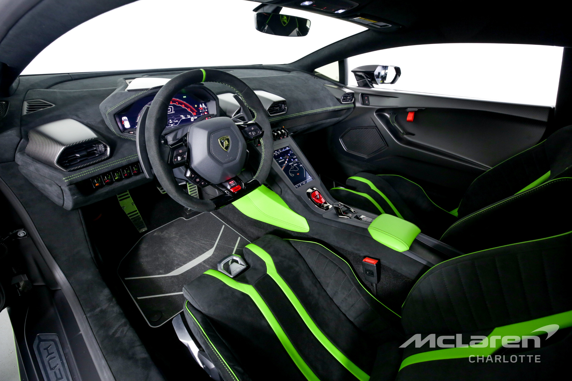 2022 LAMBORGHINI HURACAN STO, 11/20
