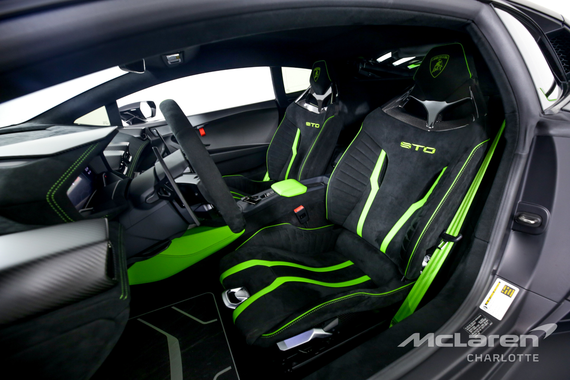 2022 LAMBORGHINI HURACAN STO, 12/20