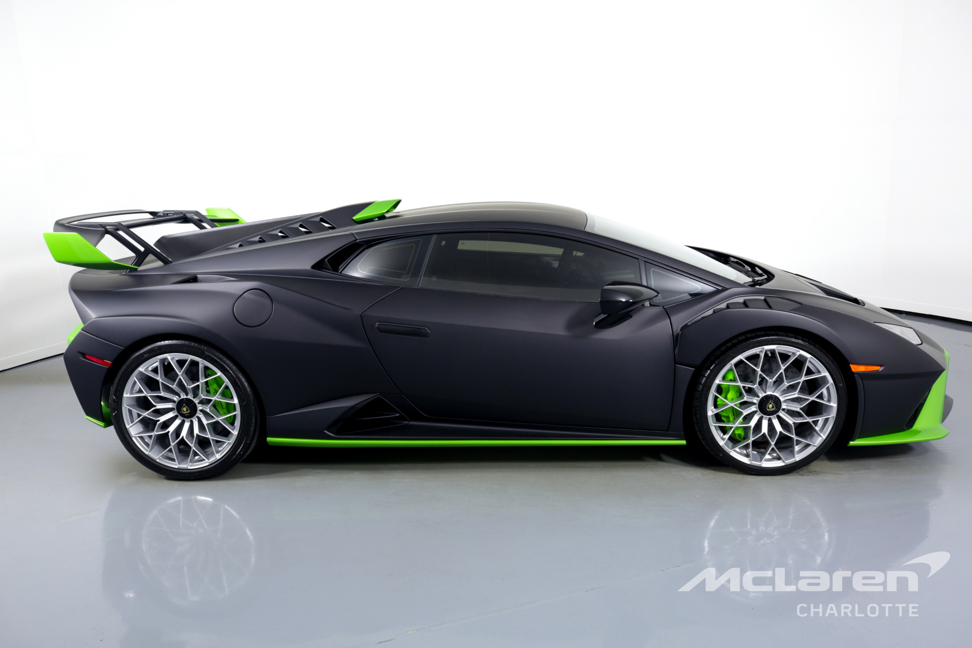 2022 LAMBORGHINI HURACAN STO, 13/20